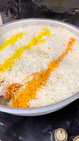 Alhamdulillah today again delivered chicken biryani our biryani becoming more & more family among people we deliver in G15, G16 , Zarkon heights for order whatsapp us 03311267961 #islamabad #Foodie #zarkonheigts #hibaskitchen #viral 