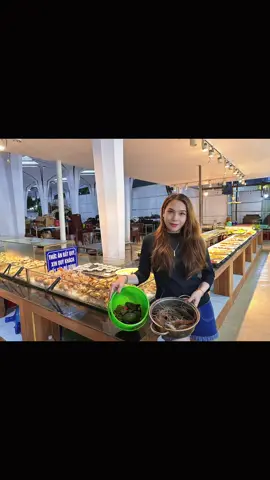Buffe chỗ này rẻ mà hải sản tươi lắm nè😊. Chủ quán thì nhiệt tình gợi ý món ngon😍 #TyTy #kỷniệm #xuhuongtiktok #DuyênHải #250k 
