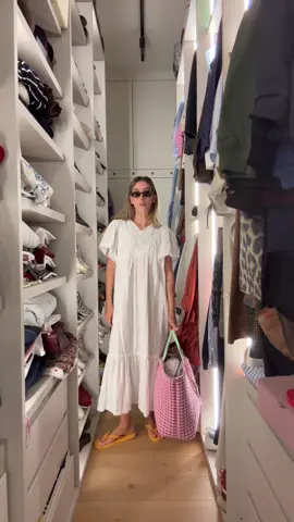 fitcheeeeck fa troppo caldo 😂🐬 abito vintage amo questa vibes, Havaianas e maxi bag voilaaaa #fyp #summeroutfit 