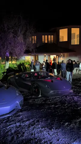 Just when you thought you’ve seen it all… #sestoelemento #reventon #lamborghini #monterey #fyp 