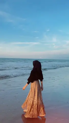 Seindah ini🥹🫶🏻 #CapCut #fyppppppppppppppppppppppp #fypシ゚viral🖤tiktok #indiansongs #pantai #laut 
