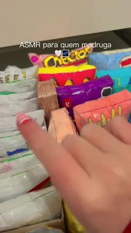 Sobre as unhas👇(desculpa pelo vídeo horrível)🤓🫰 Minha unhas naturais estavam super pequenas,fiquei com raiva e coloquei essa unha aí que encontrei depois de 2 anos perdidas!!!!Bjussss❤️🫰 AGORA VAI DURMIR😐 #asmr #coisasdepapel #papersquishy 