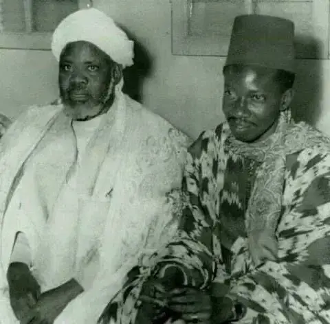 Maam cheikh🥰 diguan tem ak mak gui aka rafeton machallah🤍🙏 yallna yalla yokou sen ler ❤️🤲@ilcuoredisuopadre @LA TECHNICIENNE dALMOURCHID❤️ @Mao Gningue 