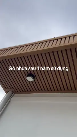 Gỗ nhựa sau 1 năm sử dụng #gonhuangoaitroi #tamoptuong #lamsong #kosmos #tamopnano 