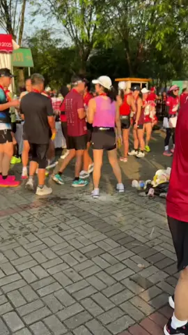 mobile banking pun error melihat ini 😩 #pelarikalcer #pelarikonten #sepaturunning #adidasevosl #hokarunning 