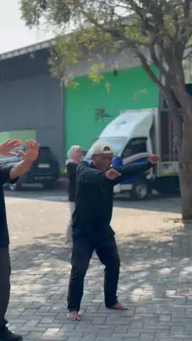 Tarikkk mangg😆😋Salam Sehat selalu🙏🏻✨