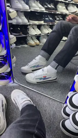 Rekomendasi sepatu cowok keren dari brand Prayerkids  #prayerkids #sneakers #sepatusneakers #sepatucowok #sneakerscowok 