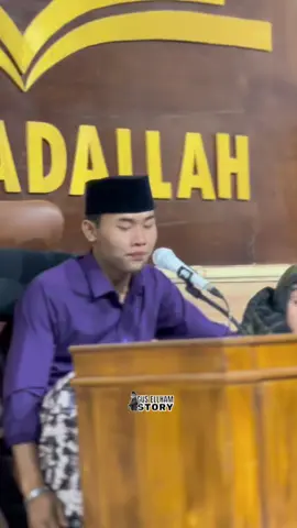 Setelah solat baca alam nasroh sambil pegang perut dan dada rasakan sendiri keajaibannya . #viral #viralvideo #fypシ゚viral #gusellhamyahya #viralvideotiktok @MT. IBADALLAH OFFICIAL 