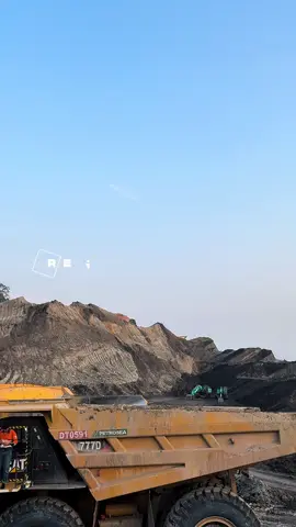 #CapCut 😁#tambangbatubara #tambanghitz #duniatambang_batubara #fy 