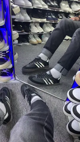 Rekomendasi sepatu cowok keren dari brand Ehem Company  #ehemcompany #sneakers #sepatusneakers #sepatucowok #sneakerscowok 