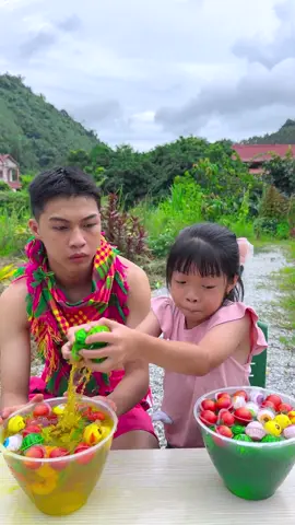 he was surprised with the water ball, chili powder super delicious perfect combination #funnyvideo #jelly#lollipop#centerfresh#kinderjoy