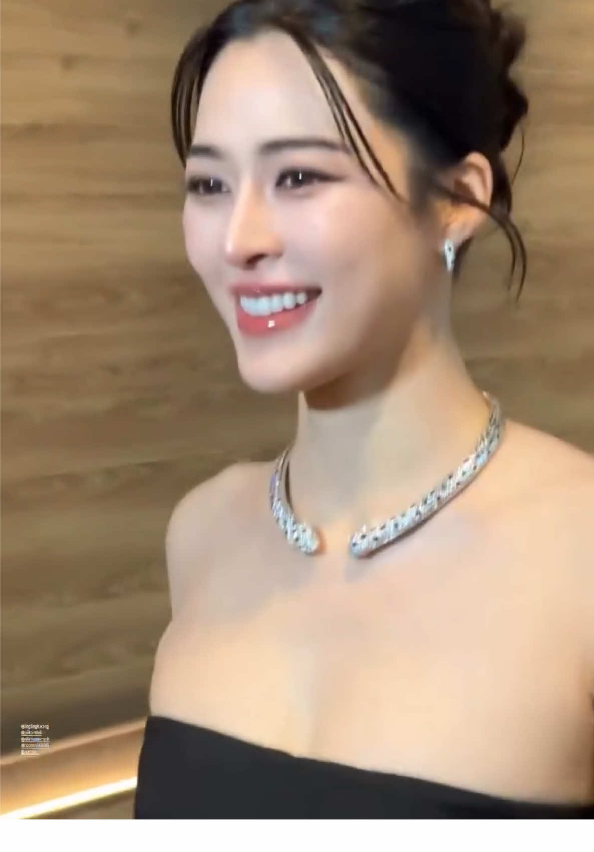 #LingOrmxWeiboCultureNight #weibogala2025 #Linglingkwong #หลิงหลิงคอง #Cartier 