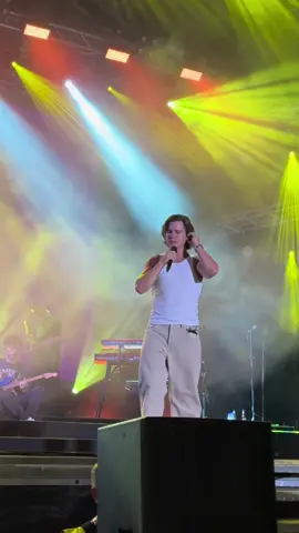 “I'd stop the world  if it gave us”  #lukasgraham #live #OnTour 