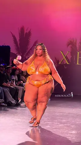 Confidence has no size. At Las Vegas Swim Week 2025, these plus-size models redefine beauty & power on the runway, proving that every body is a bikini body. #BodyPositivity 