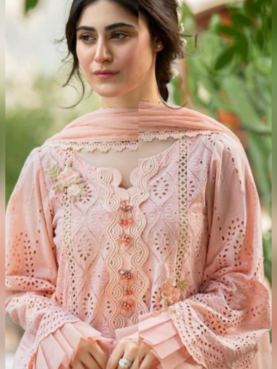 looking so beautiful dress #sleevesdesign2025 #necklace #foryoupage❤️❤️ #sapourt_me_friends_plzz👍👍👍 