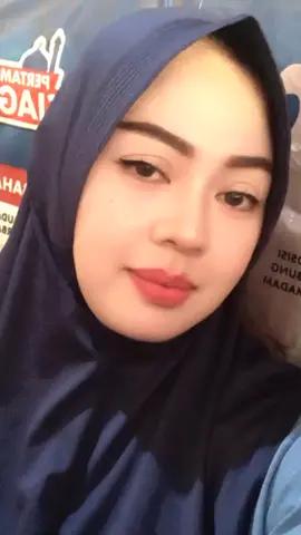 DINDING KACA sekedar hiburan semata