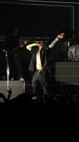 Disconnected 💜 Lost in Japan #creatorsearchinsights #chaseatlantic #chaseatlantictiktok #chaseatlanticconcert #chaseatlanticsongs 