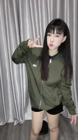 khoác gió đôn chề #thinhluxury #sunnhacco #khoacgiodonche #khoacgiokhoakimloai #khoacnamboypho 