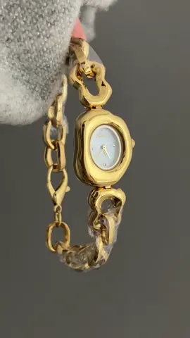 🌷✨💕⌚️#womenwatch #vintagewatch #luxurywatch #daintywatch #goldwatch #goldjwellery #giftforher #fyp 
