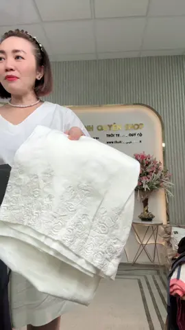#huynhquyenshop #xuhuongtiktok #phunu ##🌹 
