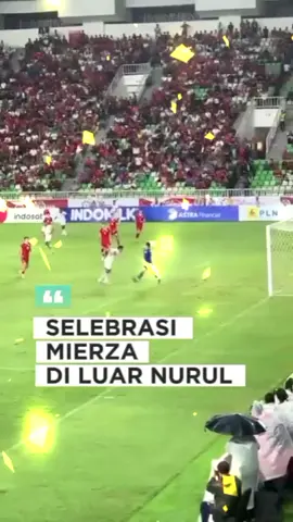 Momen Mierza nyungsep itu terselip dalam pertandingan Piala Kemerdekaan 2025 antara Indonesia vs Tajikistan di Stadion Utama Sumatera Utara di Kabupaten Deli Serdang, Selasa (12/8/2025) malam WIB. 