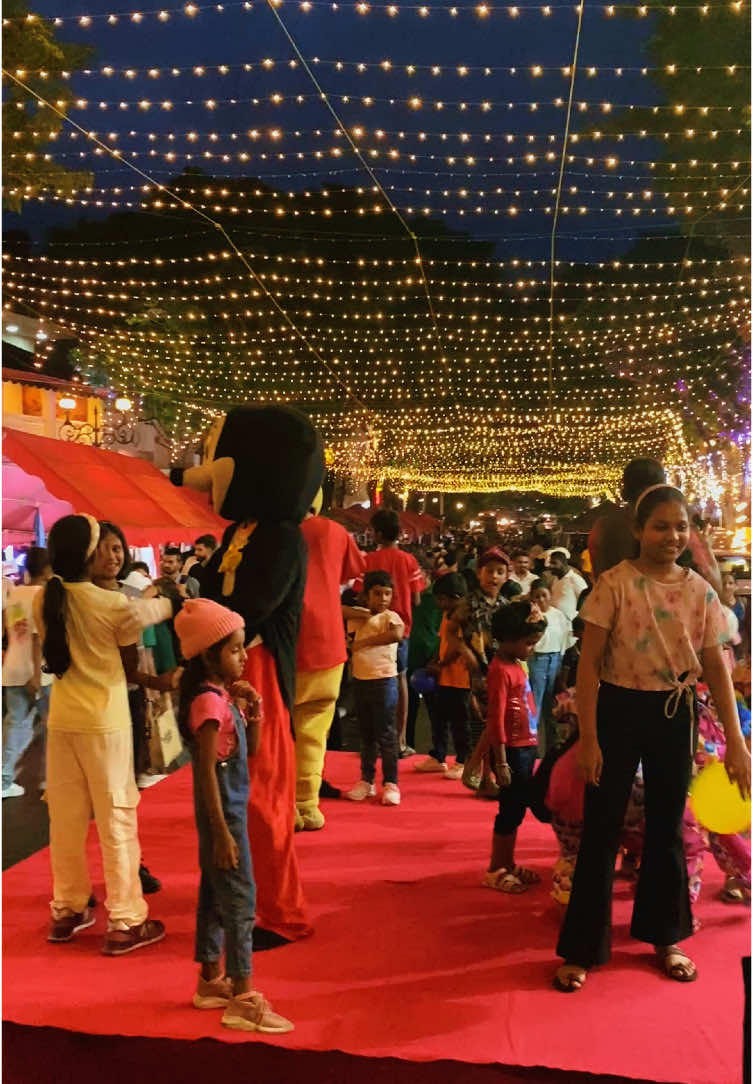 ✨ Kandy Breeze Night Fest – Where Culture Meets Celebration! ✨  every Saturday from 7:00 PM onwards for an unforgettable evening under the stars at the Kandy Breeze Night Market. 
