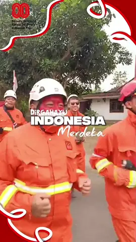 Hai.... Halo..... #sedulurmerapi apa kabarnya hari ini....? sedulurmerapi kali ini Mimin hadirkan salah satu rangkaian acara yang digelar di @bpthwilayah3 berupa jalan sehat dan lomba-lomba yang turut memeriahkan puncak peringatan HUT ke-80 tahun Kemerdekaan Republik Indonesia yang diikuti oleh seluruh UPT Kementerian Kehutanan di lingkup Provinsi D.I. Yogyakarta, pada Jumat 15 Agustus 2025 kemarin. Bagaimana aksinya? Simak yang berikut ini..... #kemenhut #ksdae #sobathijau #hutri80indonesia🇮🇩 