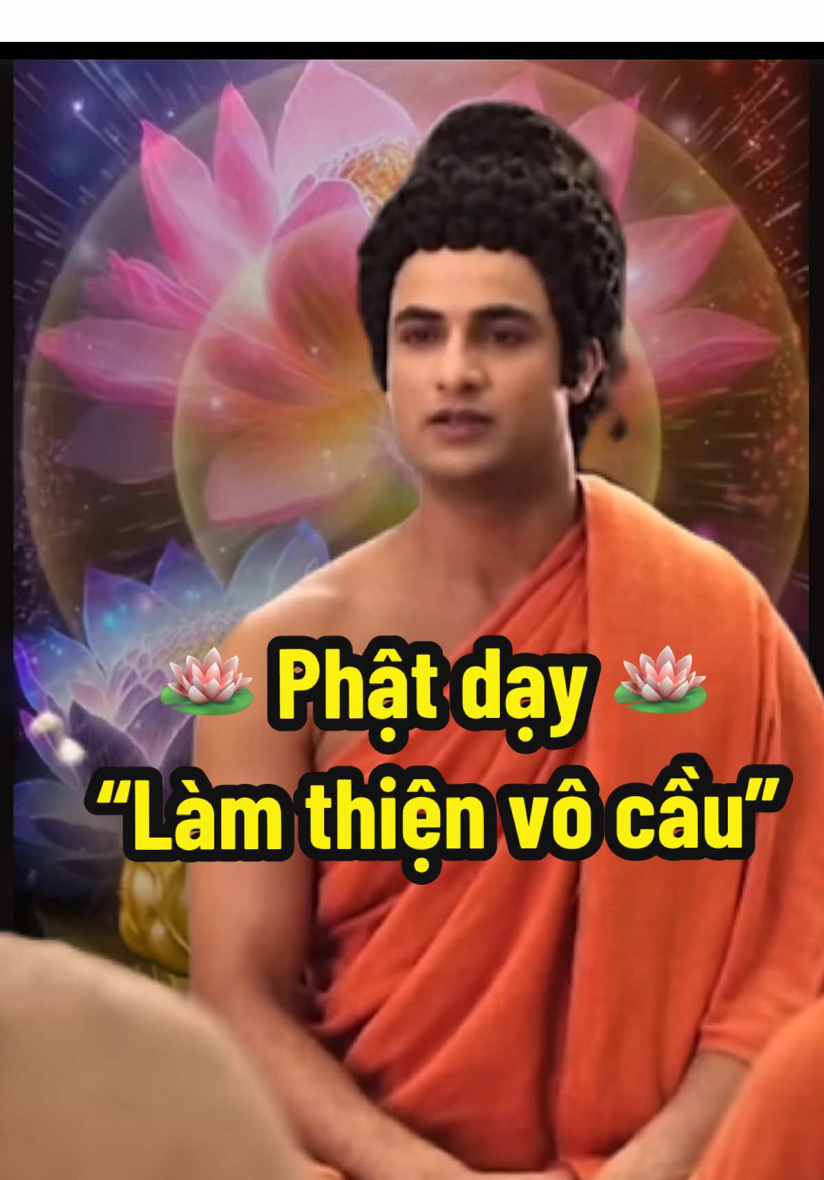 🌱 Đừng mong đền đáp. Khi ta làm thiện mà còn mong người đời ghi nhận, tâm tự đeo gánh nặng. Buông kỳ vọng xuống, tâm liền thanh tịnh – đó đã là quả lành đầu tiên. ✨ Luật nhân–duyên–quả vận hành lặng lẽ: “dù không ai biết, Trời Đất biết; dù không ai trả ơn, nghiệp lành sẽ tự trả.” Lòng tốt giống ánh sáng – không cần ai gắn huy chương, tự nó soi sáng đường mình đi. 🪷 Đây chính là tinh thần bố thí Ba-la-mật: cho mà không chấp người cho, vật cho, người nhận. Khi không “mong cầu gì”, thiện hạnh biến thành phước đức thuần tịnh, nuôi lớn trí tuệ và lòng từ. Cách thực hành mỗi ngày: • Làm một việc thiện không tên (không khoe, không đòi hỏi). • Nói một lời lành đúng lúc (bớt phán xét, thêm nâng đỡ). • Giữ một giới nhỏ hôm nay (không nói dối, không hại mình hại người). • Quán niệm trước khi cho: “cho để buông, không để nợ.” • Gieo hạt phước vào mảnh đất phước đức: kiên trì, đúng pháp, đúng tâm. Đến lúc đủ duyên, HOA sẽ nở rộ trong chính trái tim. Không cần vội. Chỉ cần gieo đúng và buông đúng. #loiducphatday #thienlanh #phatphapnhiemmau #nhanqua #fyp 