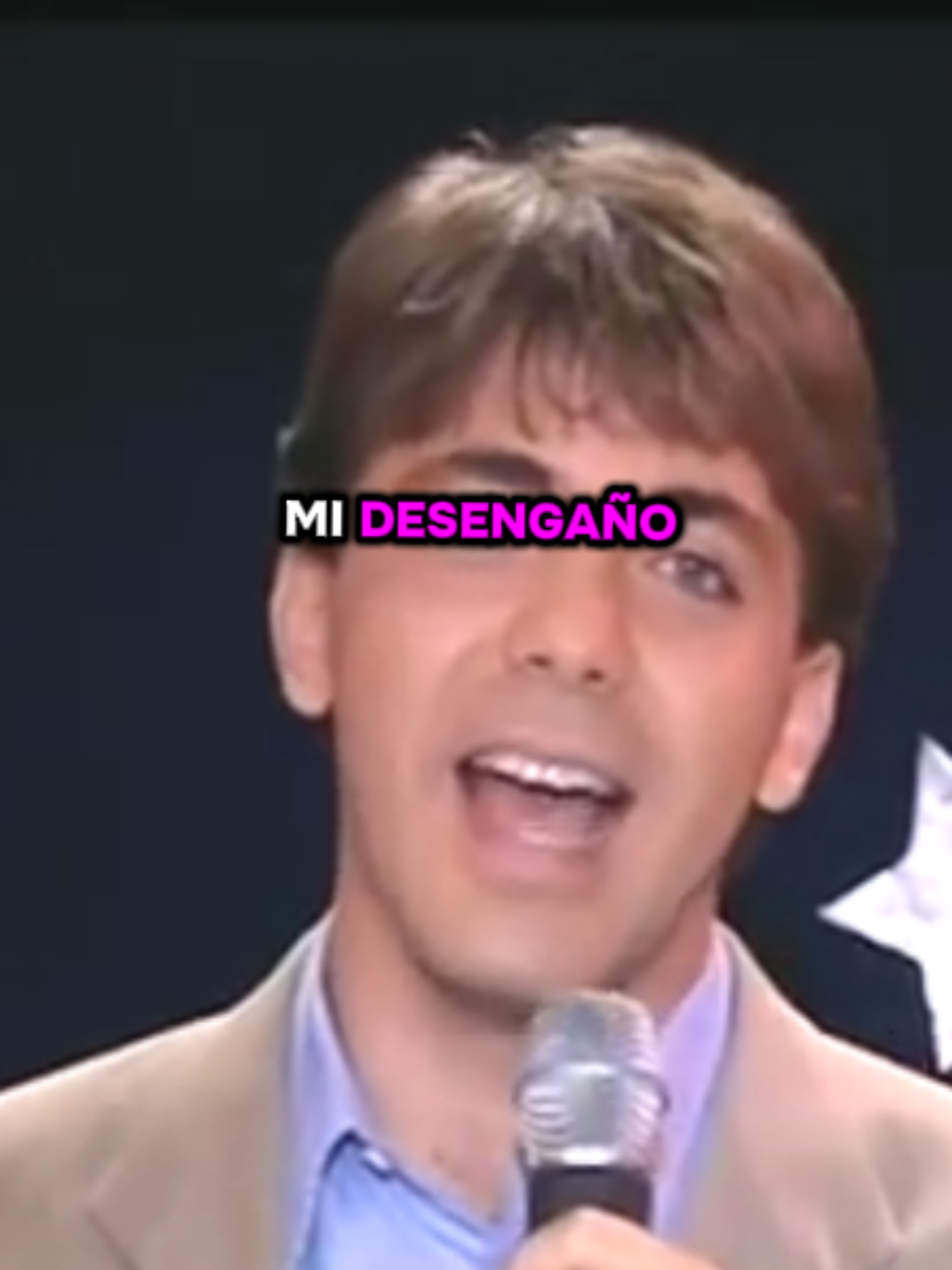 Para ti mi Reyna aunque no seamos nada ,te llevo muy adentro ❤️ #cristiancastro #poramarteasi #musicaromantica #fyp #parati 
