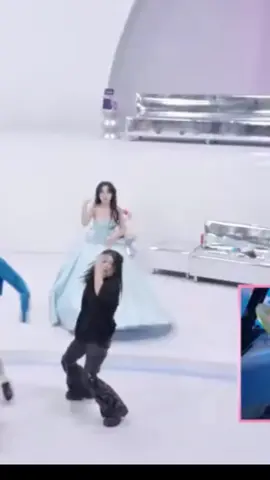 Má ơi t cười khùng  #Lyhan #YêuLyhan #YêuChiXê #MaiHan #ẾchNgoàiĐáyGiếng 