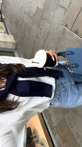 🩵🩵 #fypシ゚viral #fyp #london 