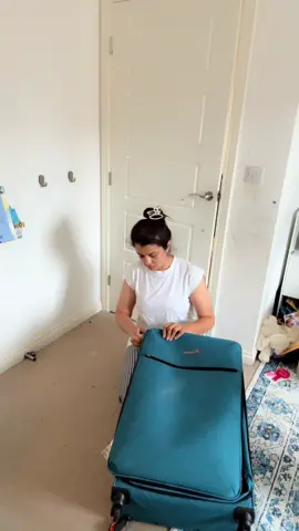 Holidays ❤️ #minivlog #holidays #packing #tipsandtricks 