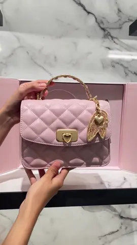 Limited Edition Gift sets #fyp #authentic #phnompenhcity #aeonmallsensokcity #charleskeith_aeon2 