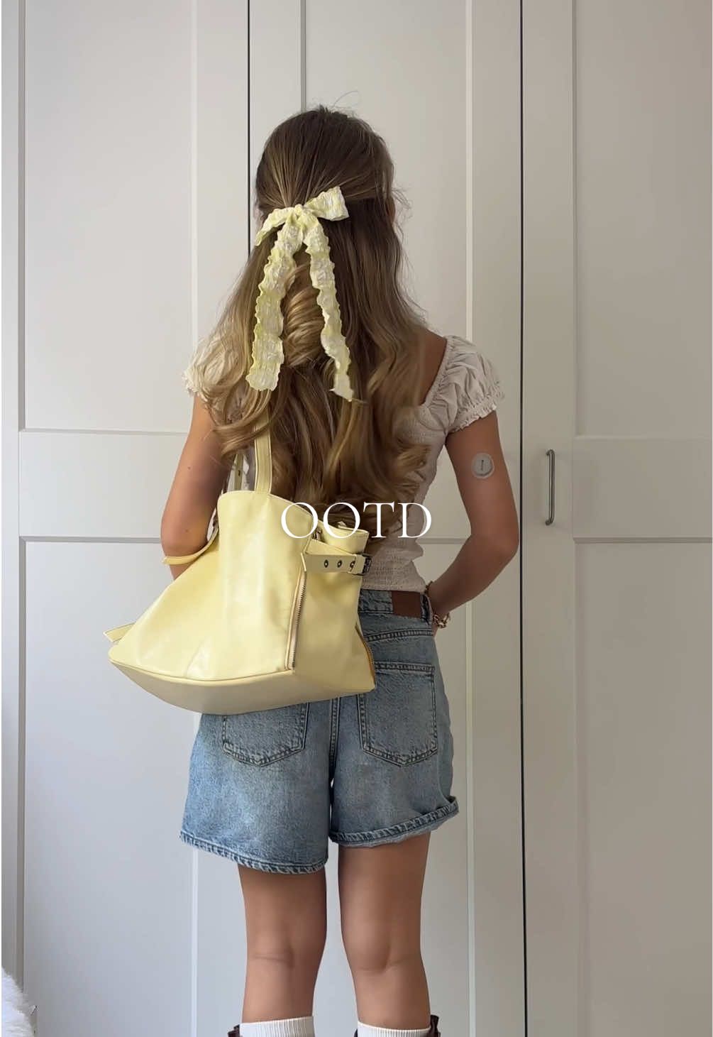 my outfit of the day 🧺⭐️🌻 more like „cute top and jorts“ #outfitinspo #outfits #jorts #boots #summeroutfits #outfitoftheday #myoutfit 
