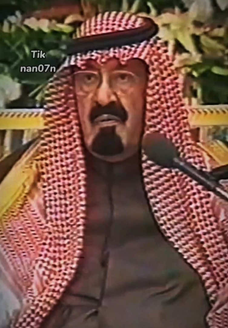 مشهد مهيب لكبار ال سعود #الملك_سلمان #محمد_بن_سلمان #سلطان_بن_عبدالعزيز #خالد_الفيصل #ولي_العهد 