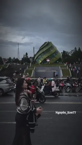 TÔI LÀ KẺ DỐI GIAN NÊN ĐỪNG YÊU TÔI 🚶🏻‍♀️‍➡️