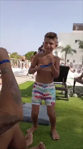 🔥 Mi peque con más flow que nadie 💃🐾  #Perreo #Flow #MiniBailarín #TikTokKids #Humor     