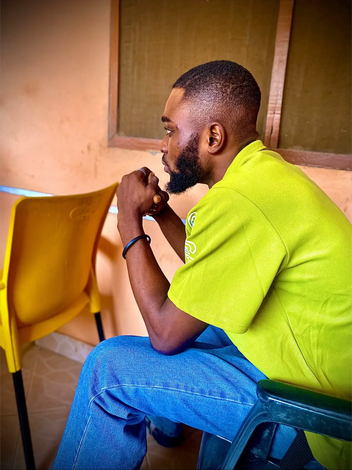 I am just a simple guy. There is nothing fancy about my life🙂 I come from a very simple home. We believe in enjoying life and what we have.”🙂 A simple man will have only what he needs, and he will know the difference between what he needs and what he wants.Believe in pain and heartbreaks noboday is perfect learn to forgive and forget cause it inevitably and what doesnt kill you makes you stronger Wake up pray and hustle let love lead and show more love always be genuine and leave the rest to God🫡 @B e T t Y🦋💍💙❤️ @sam @🌈❤️😍pretty 💍dullah12🫂💕🥰 @adylynnartey @Khophi Lyfstyle 