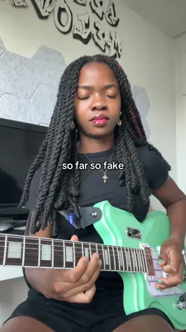 🎸: Airline Map DLX #piercetheveil #guitar 