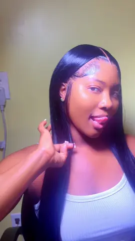 Middle part buss down‼️eat eat eat it up‼️#contentcreator #fyp #viralvideo #eating 