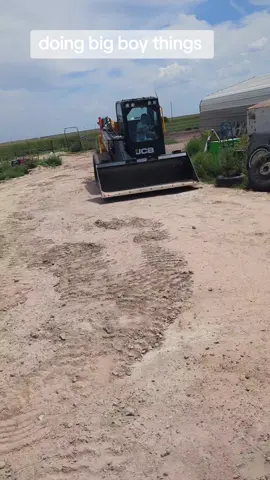 #tractorstuff #kids #learningright #taught #ranchkids @Ma fuckin McDaugale @hadlee 