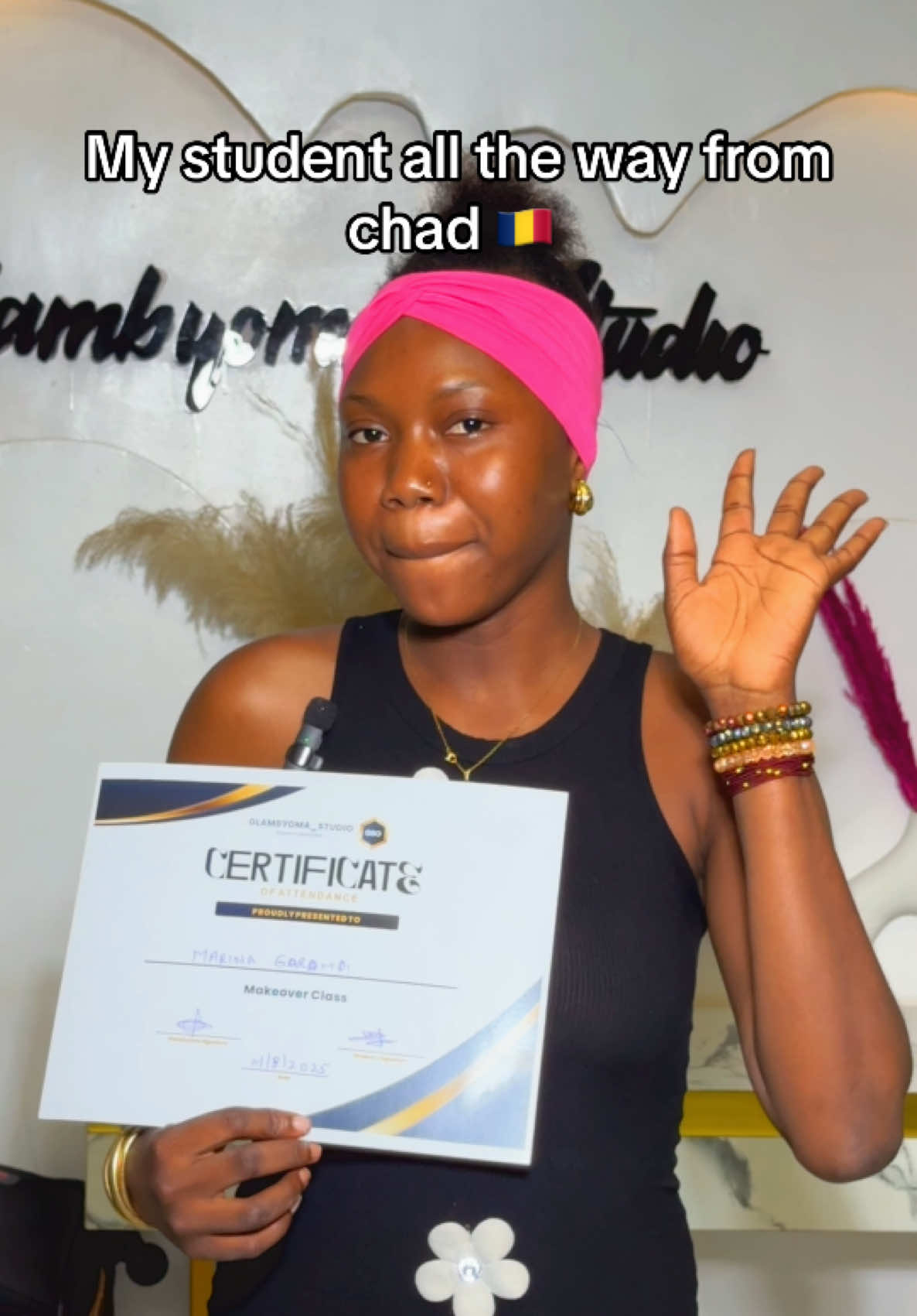 My student all the way from Chad 🇹🇩 completely her 1 month training with us ✨✨✨ For booking send a WhatsApp message +2348091377079 #nigeria #lagosnigeria #makeupclass #makeupschool #makeupacademy 