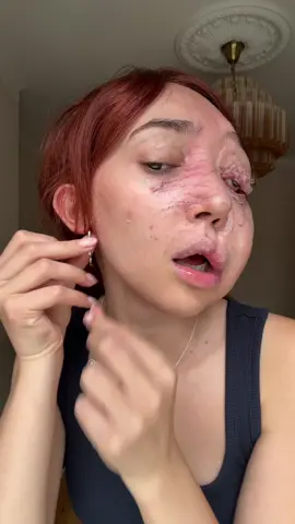 oops dropped my earring ! ✨🧚 #transition #makeup #beauty #goingout #outfitideas 