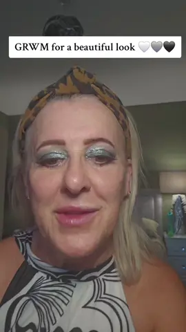 GRWM for a beautiful look 🤍🩶🖤 #grwm #makeup #makeuptutorials #matureskin #nevertooold 