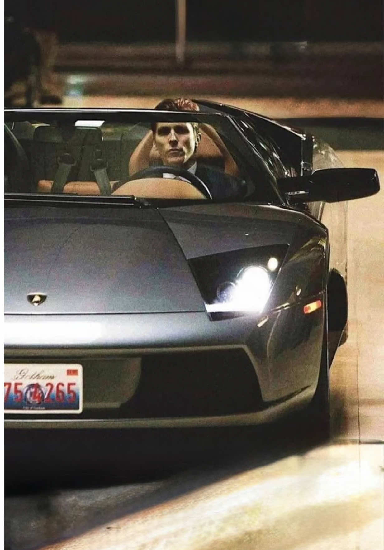 • Uncomfortable cars don’t exist… 👯‍♀️✨ Just ask Batman aka Bruce Wayne makes his point in a Lamborghini Murciélago Roadster. Fun fact: The name “Murciélago” means “bat” in Spanish, which makes it a fitting choice for Batman! 🚸 Follow @gentlemendrivers_official  . . . #batman #lamborghini #lamborghinimurcielago  #brucewayne #gentlemendrivers                