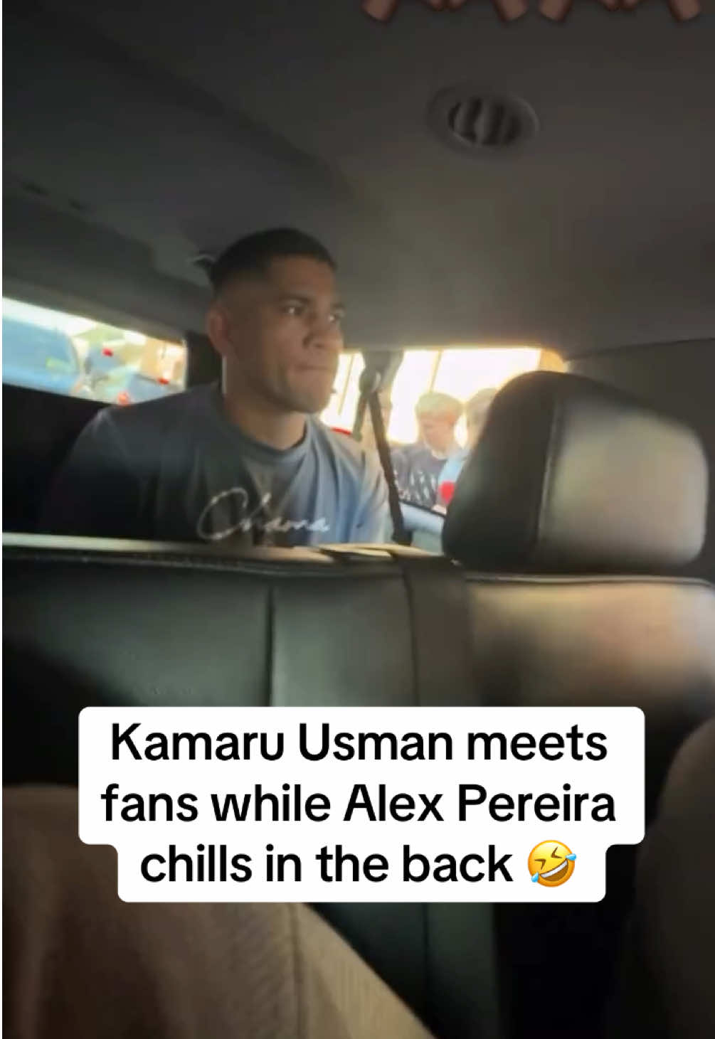 Alex Pereira was big chillin 😂 (via usman84kg/IG) #UFC #mma #ufc_mma_sport #alexpereira 
