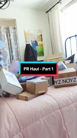 PR Haul!! This is what I have received in PR lately as a 45-year-old make up and skin care influencer thank you @Bloomeffects @make skin magic @DWB Beauty @Experiment Beauty @Everyday Humans @Naturium #prhaul #prunboxing #skincareunboxing @r.e.m. beauty i