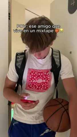 Etiqueta a un jugador que juega sin intención 🫵🏻 y si TÚ quieres empezar a dominar la competición, ves al enlace de nuestra biografía 📈 #baloncesto #baloncestoespaña #basquetbolista #jamesharden 