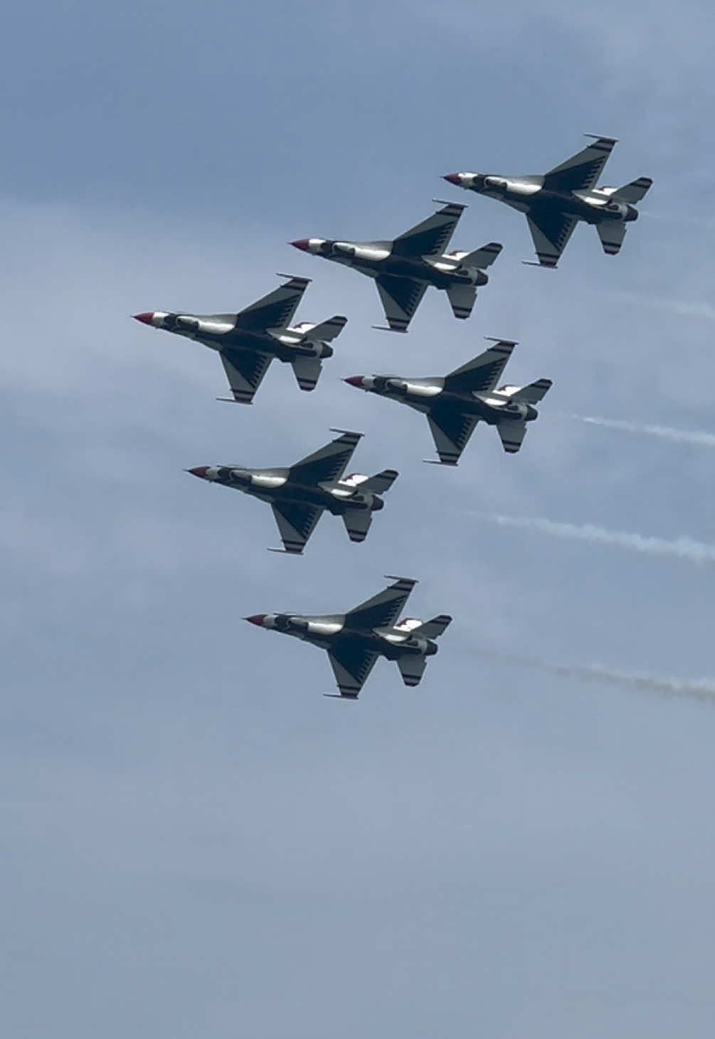 Chicago Air Show ✈️ #chicago #airshow #chicagoairshow #montrosebeach  #airforce 