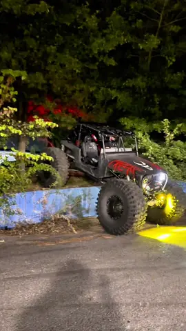 Don’t worry we ducktaped it back together. Good as new 🥰 #jeep 